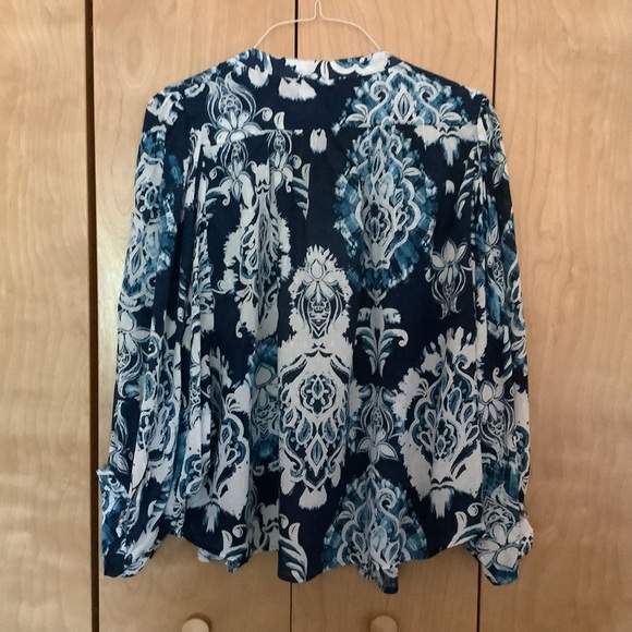 Brand new Haute Hippie blue and white print blouse - Picture 2 of 7